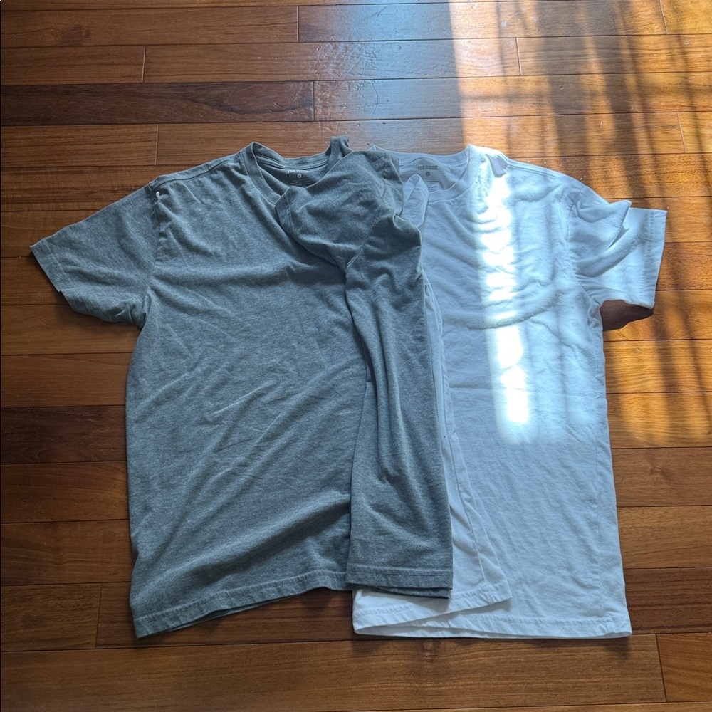 Gray and White Short Sleeve Men's Tees